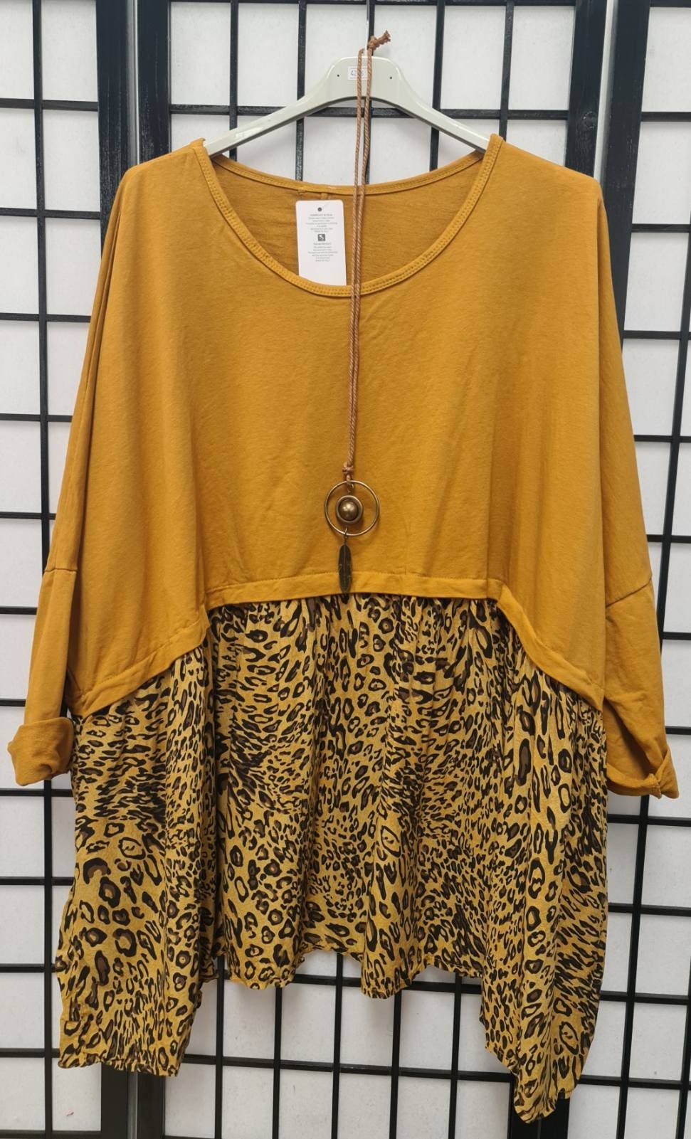 Italian Leopard Plain And Leopard Print Top With Necklace