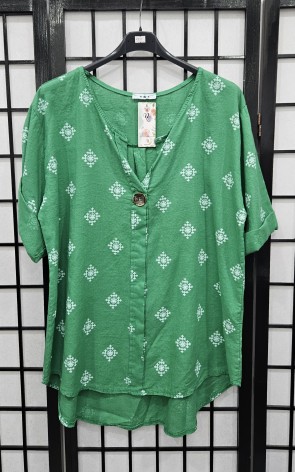 Italian Short Sleeve Printed Top With One Button 